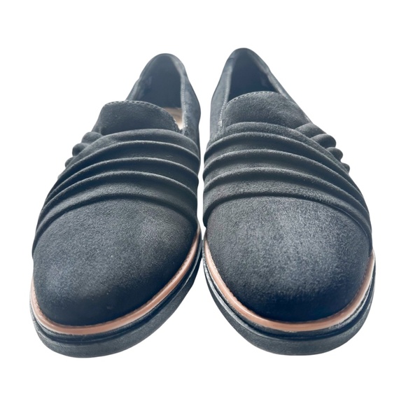 Clarks Sharon Villa Black Loafer Slip On Suede Platforms LIKE NEW — Size 12 M - Picture 3 of 9